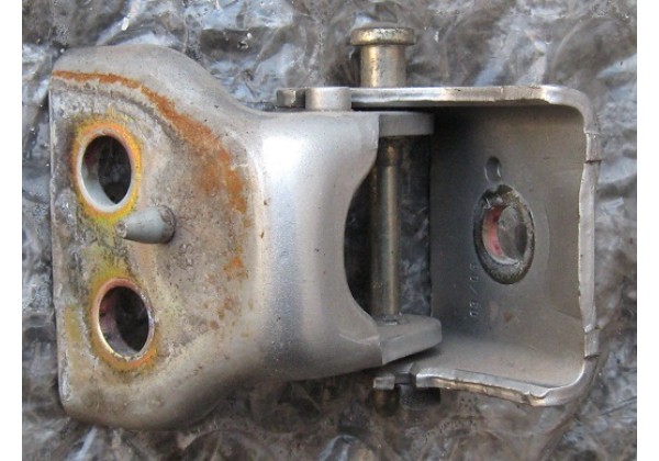 петля дверки,верхня,права передня Peugeot 407,1.6hdi